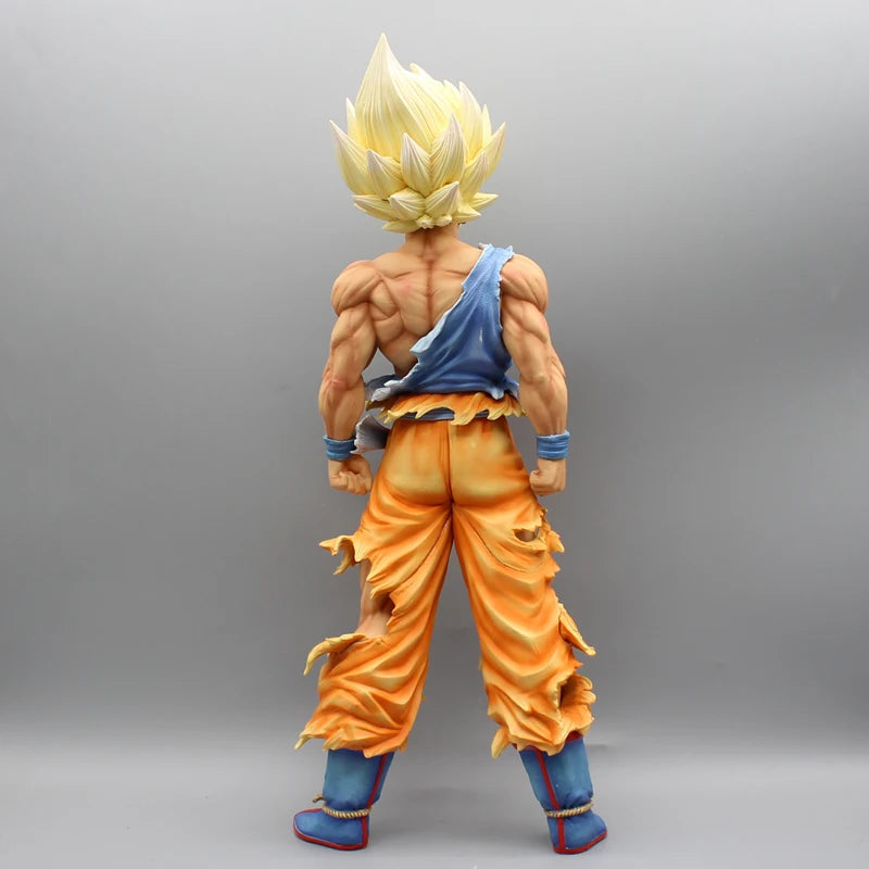 Dragon Ball Z: Son Goku Super Saiyan. 28 cm Figure