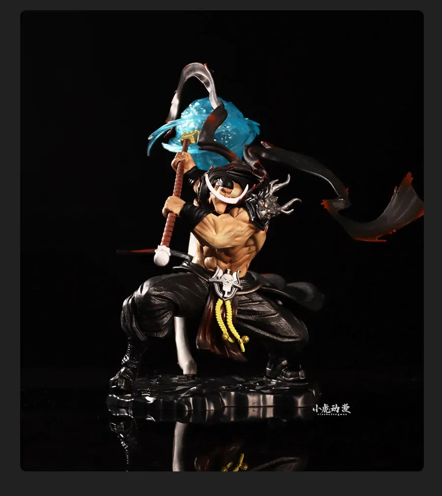 One piece: Barbe blanche. Figurine 31cm