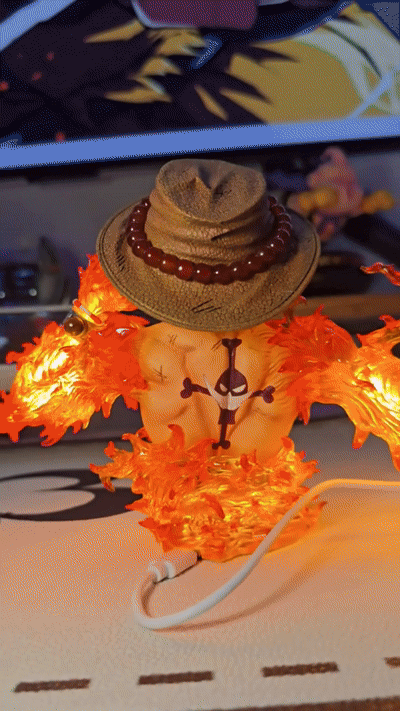 One piece: Portgas D Ace. 15 cm figure