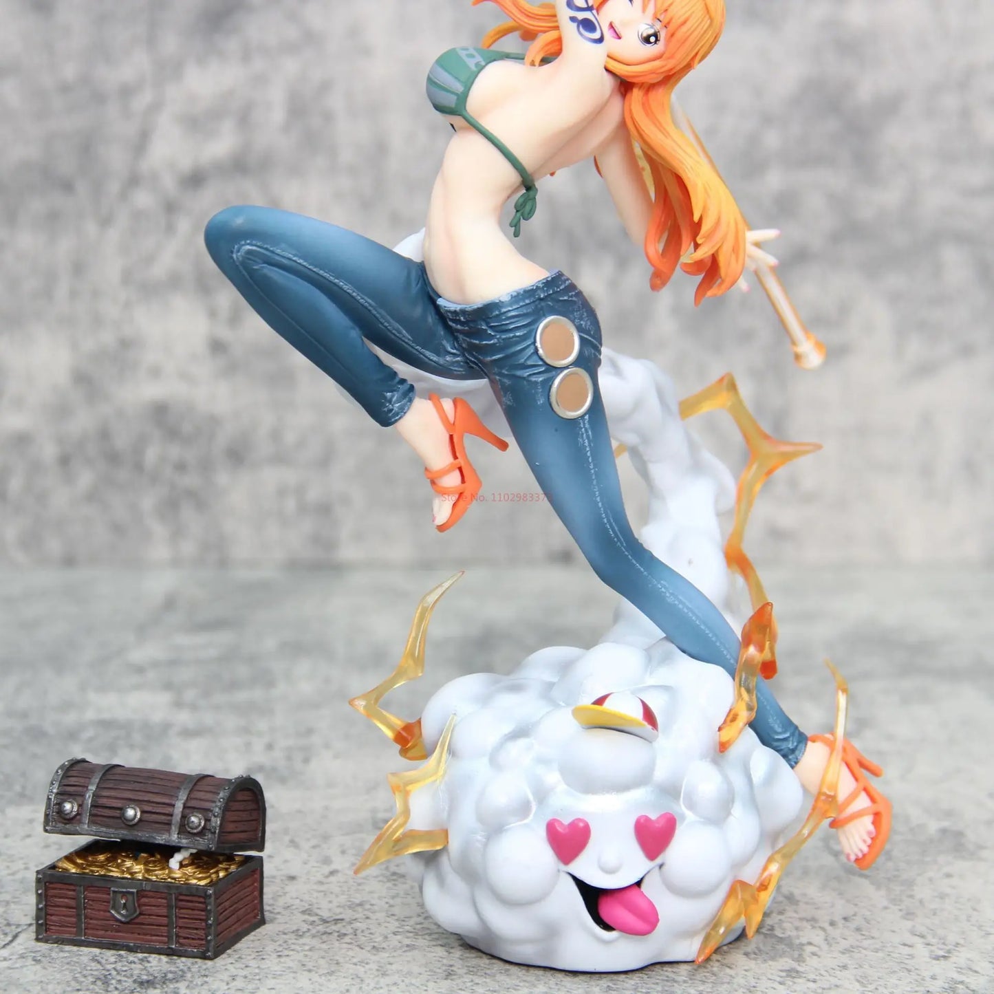 One Piece: Nami. 32 cm XL figure